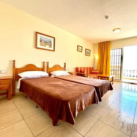 Estudio, Wifi, Piscina Y Playa Cercana Costa Del Silencio