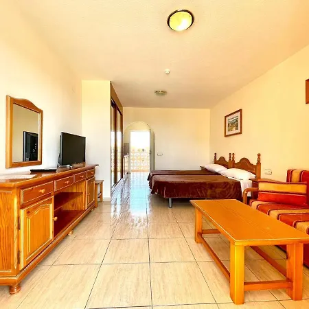 Estudio, Wifi, Piscina Y Playa Cercana Costa Del Silencio